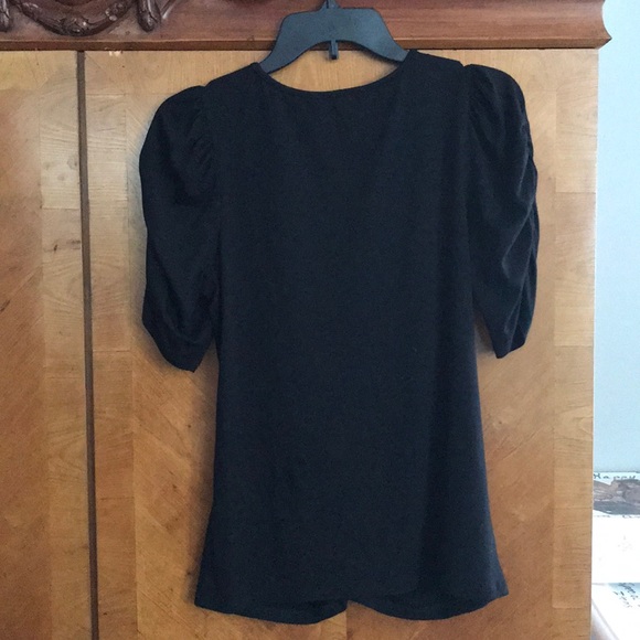 Cute gathered front top - Picture 5 of 5